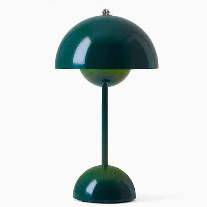 Luxurious contemporary Nordic table lamp