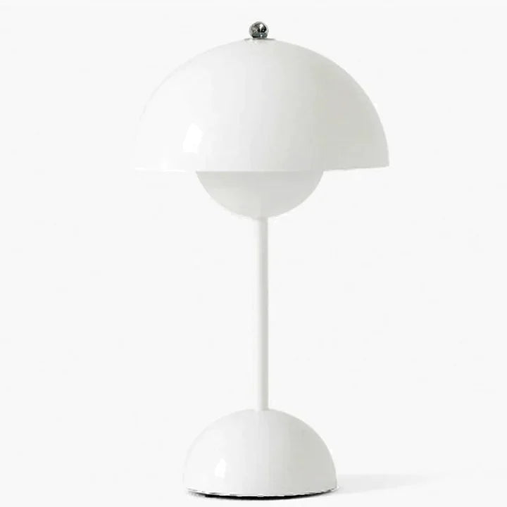 Luxurious contemporary Nordic table lamp