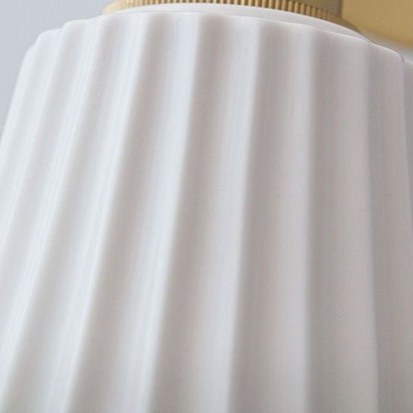 AcsádLume | Wall light made of brass and ceramic