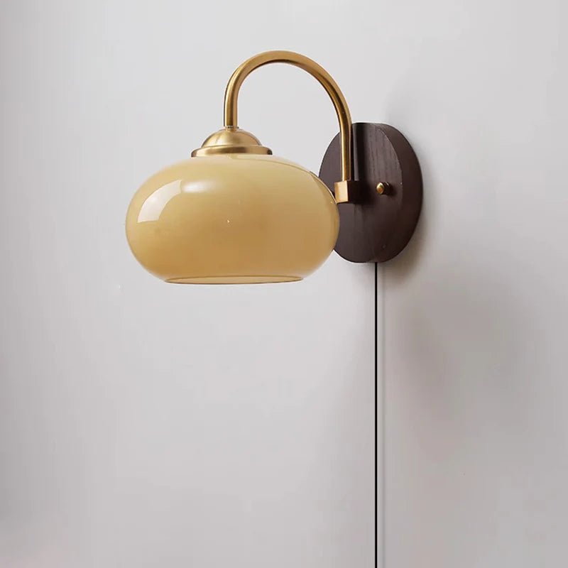 ÁkusVinta | Mid-century wall lamp
