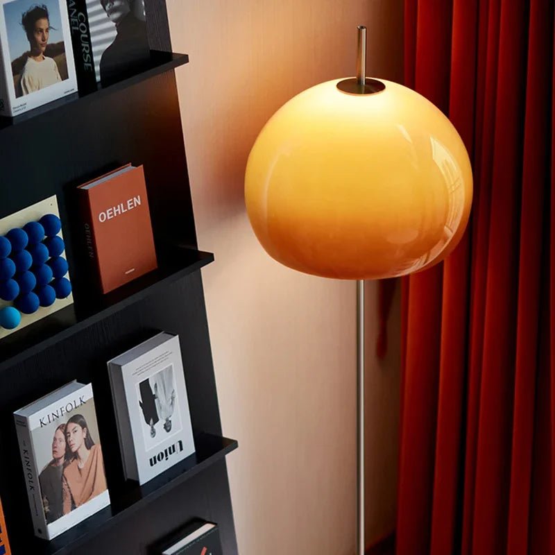 BauhausBuda | Retro table and floor lamp