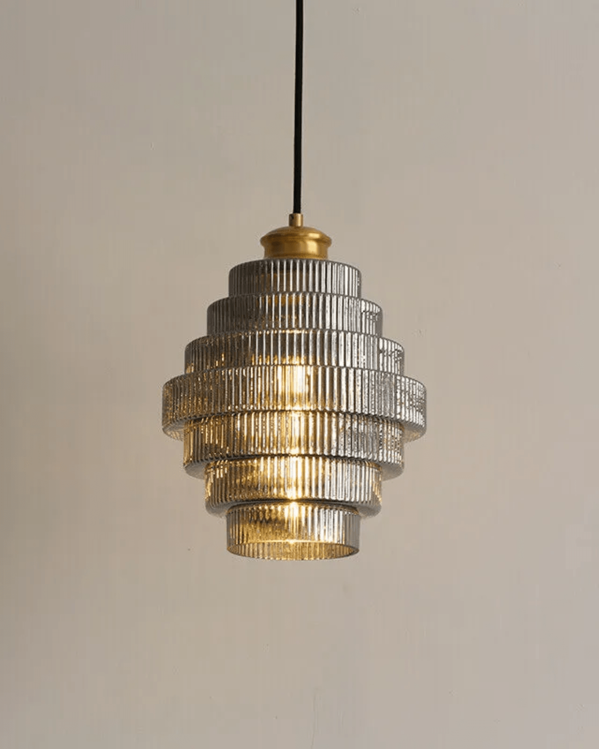 BoldaTier | Layered glass pendant light