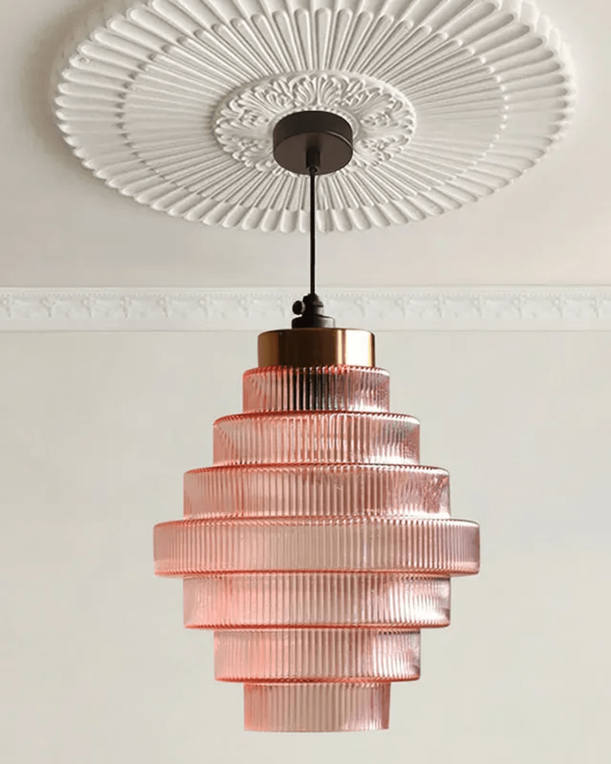 BoldaTier | Layered glass pendant light