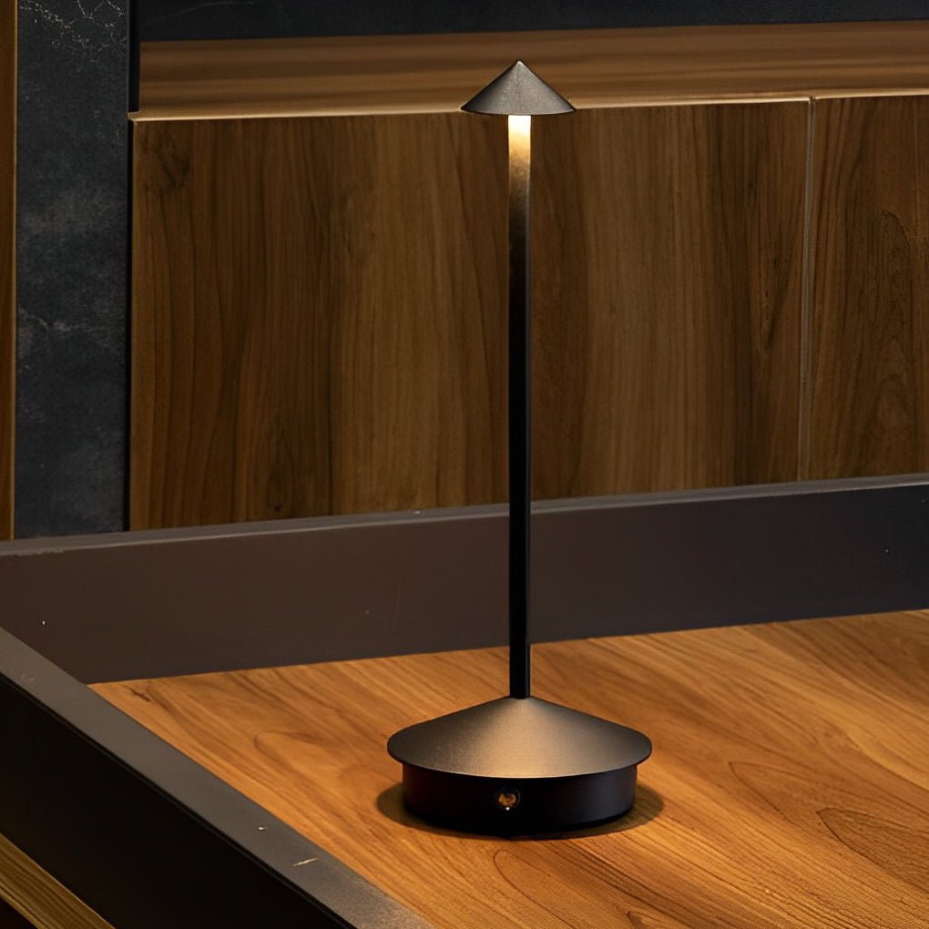HubaPilz | Cordless table lamp