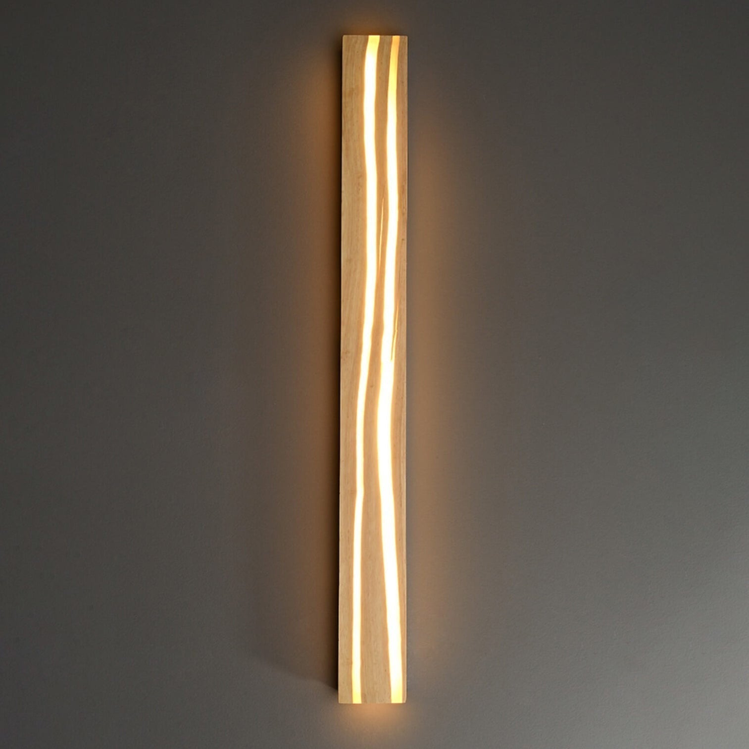 IlekZen | Wall lamp made of solid wood