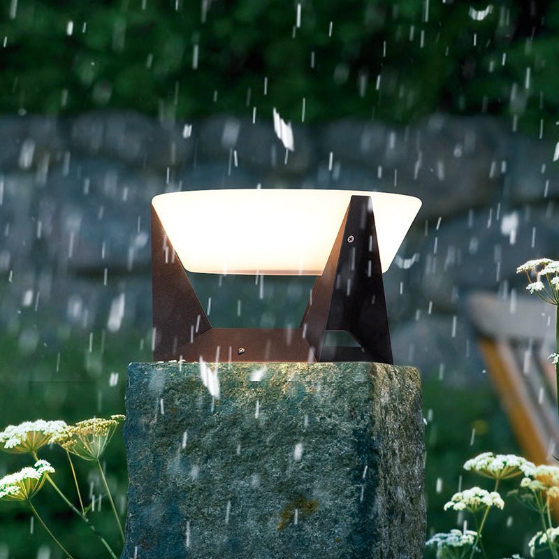 LandingLight | Luxurious solar outdoor light