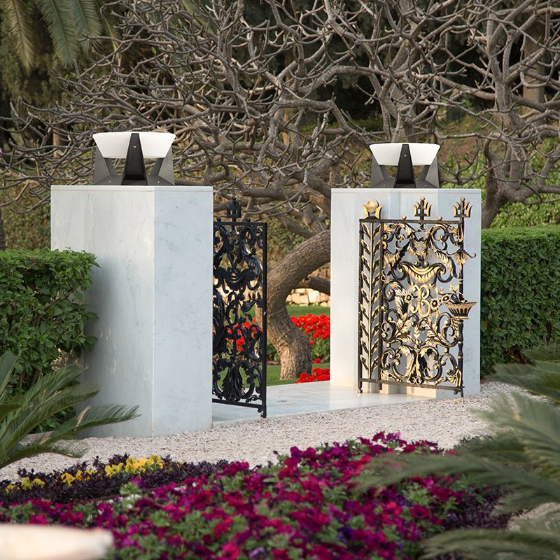 LandingLight | Luxurious solar outdoor light