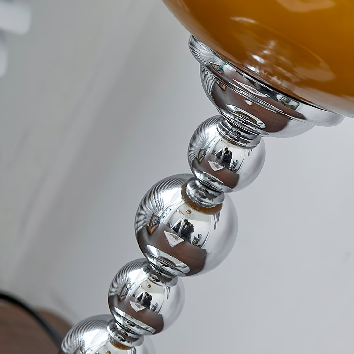 LumiÉpoque | Space-Age table lamp