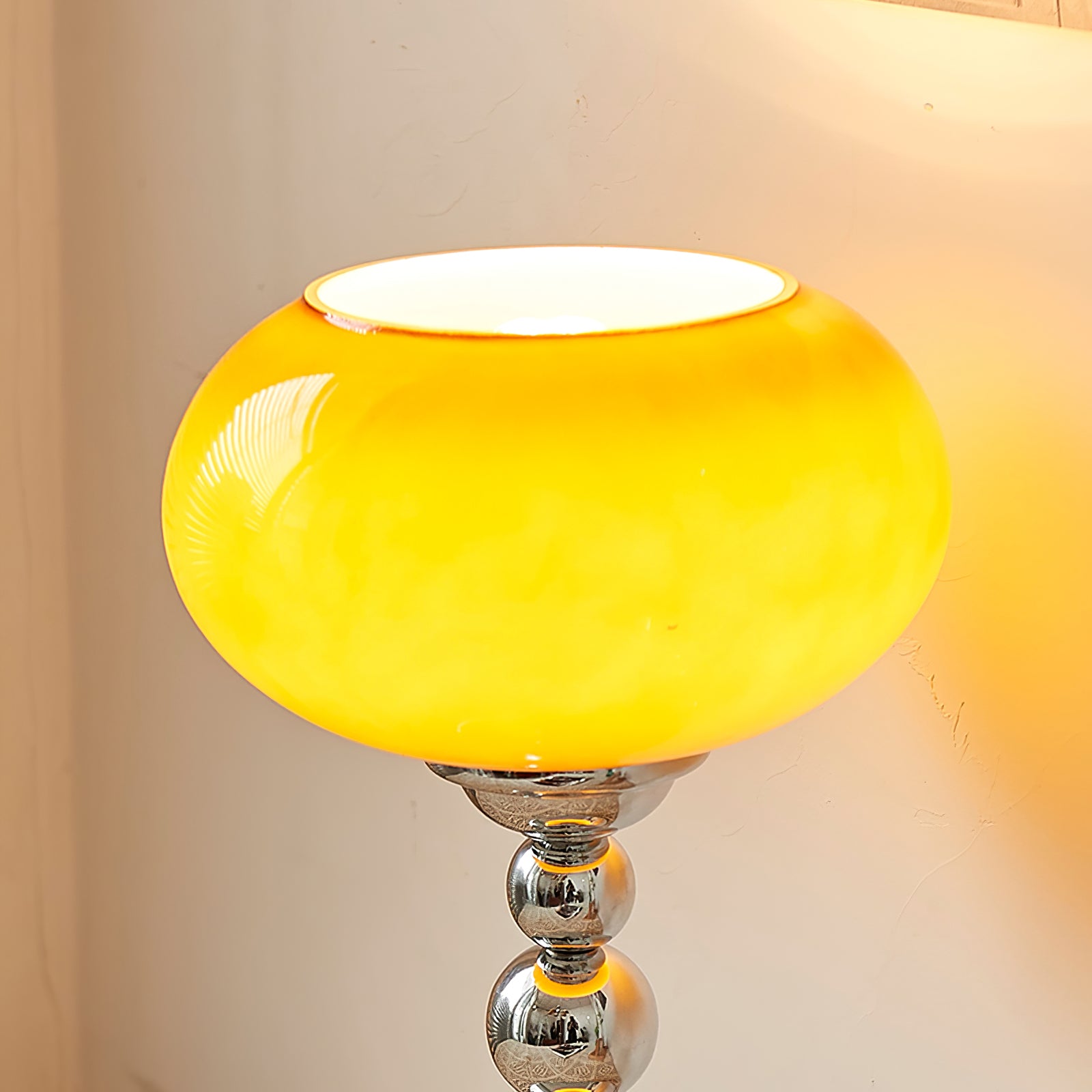 LumiÉpoque | Space-Age table lamp