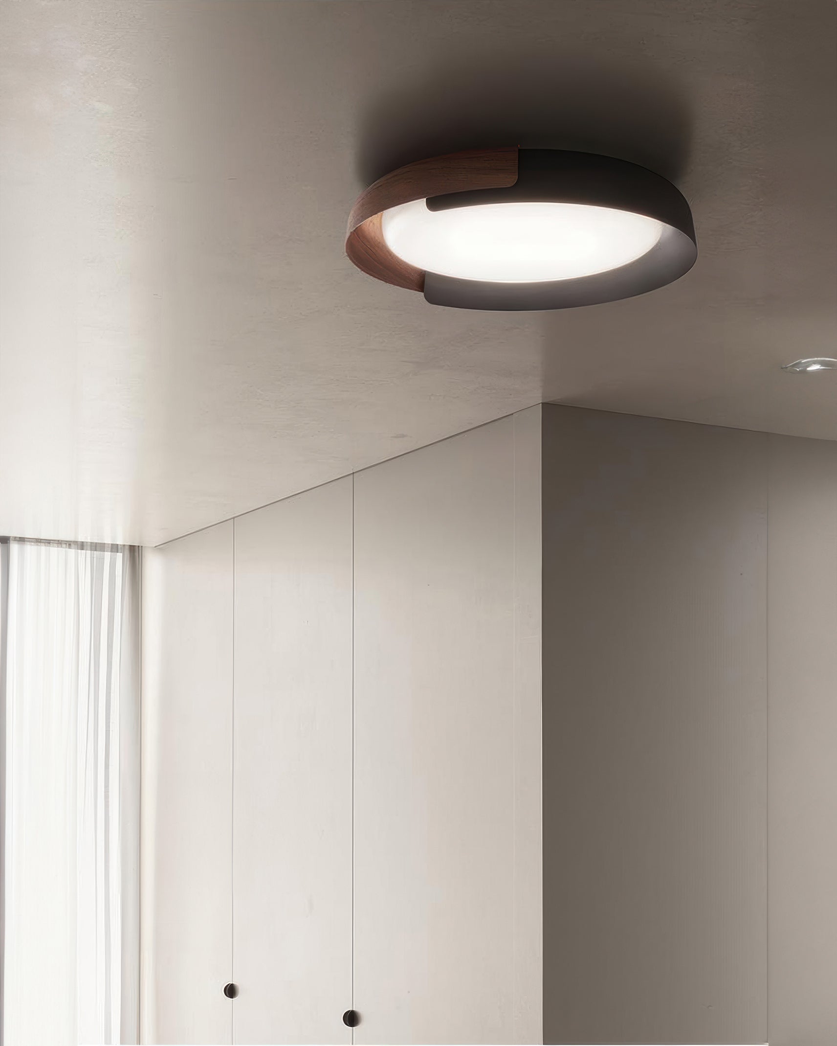 NaturalHorizon | Nordic ceiling light with wood effect