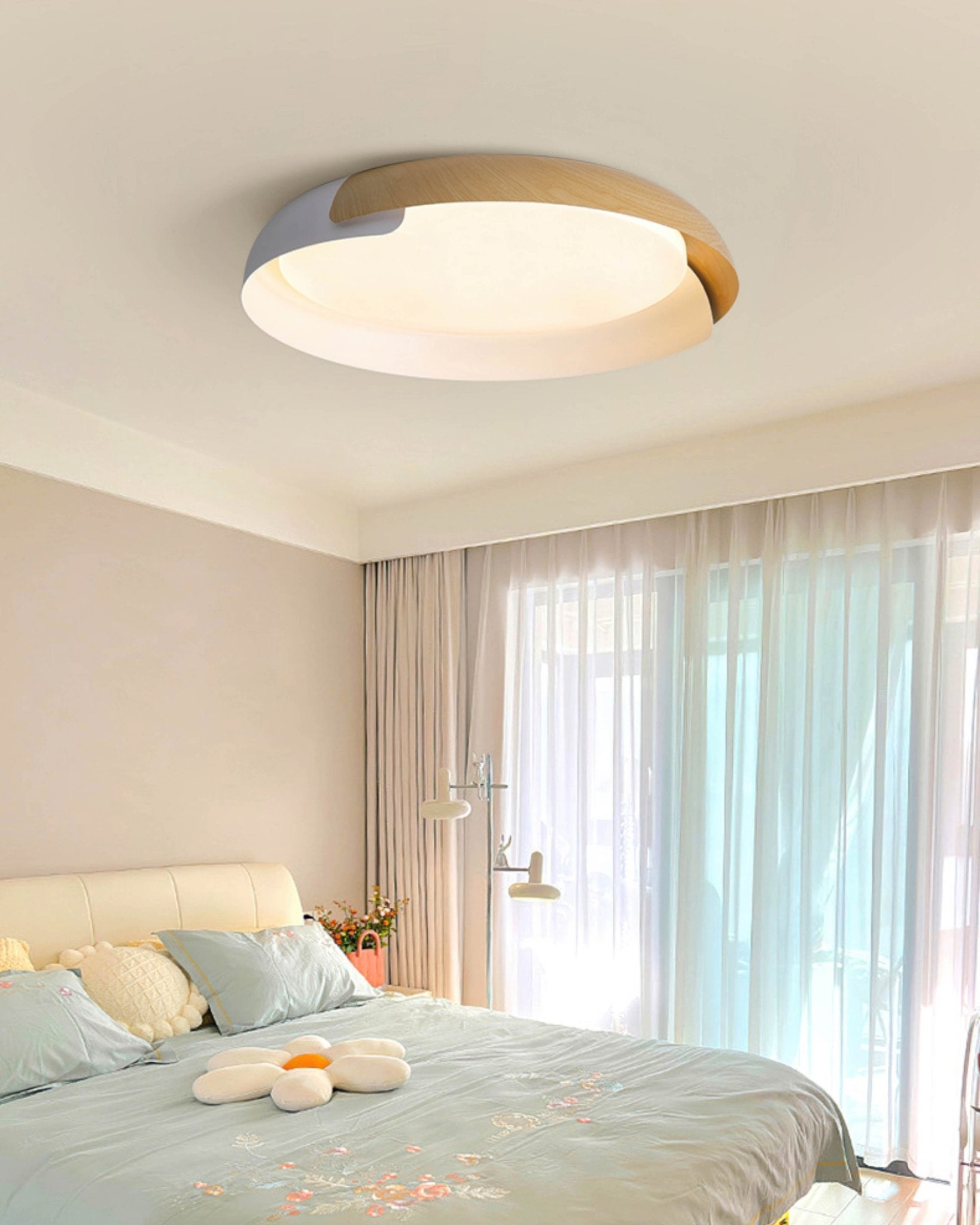 NaturalHorizon | Nordic ceiling light with wood effect