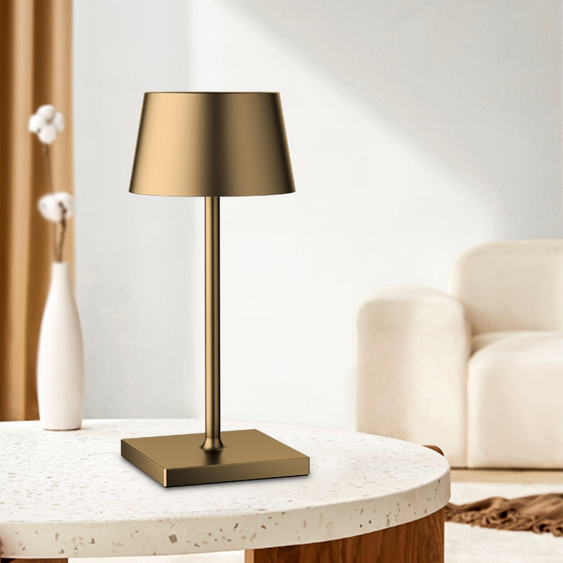 Cordless rechargeable USB lamp