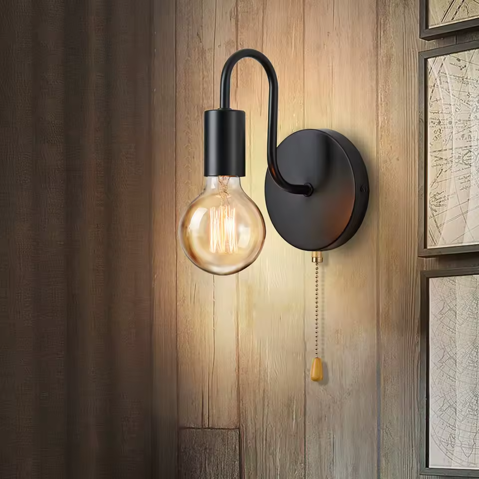Alba | Modern Wall Lamp in Black Iron