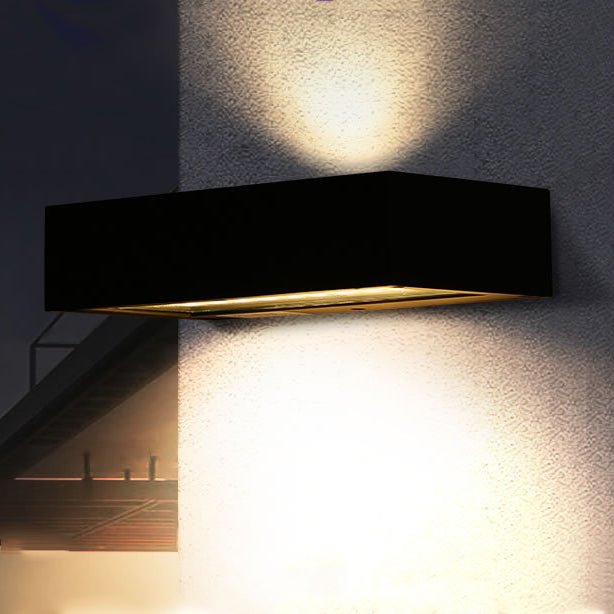 SolaraBátur | Solar-powered LED wall lamp