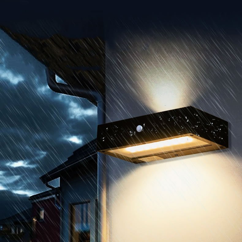SolaraBátur | Solar-powered LED wall lamp