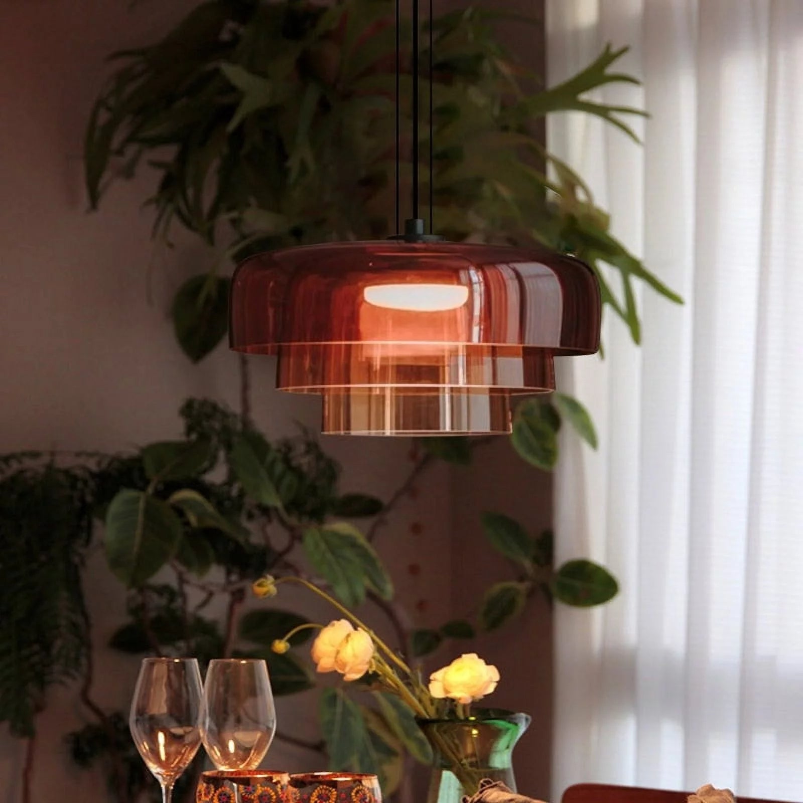 Vitréa | Glass ceiling lamp with historical charm