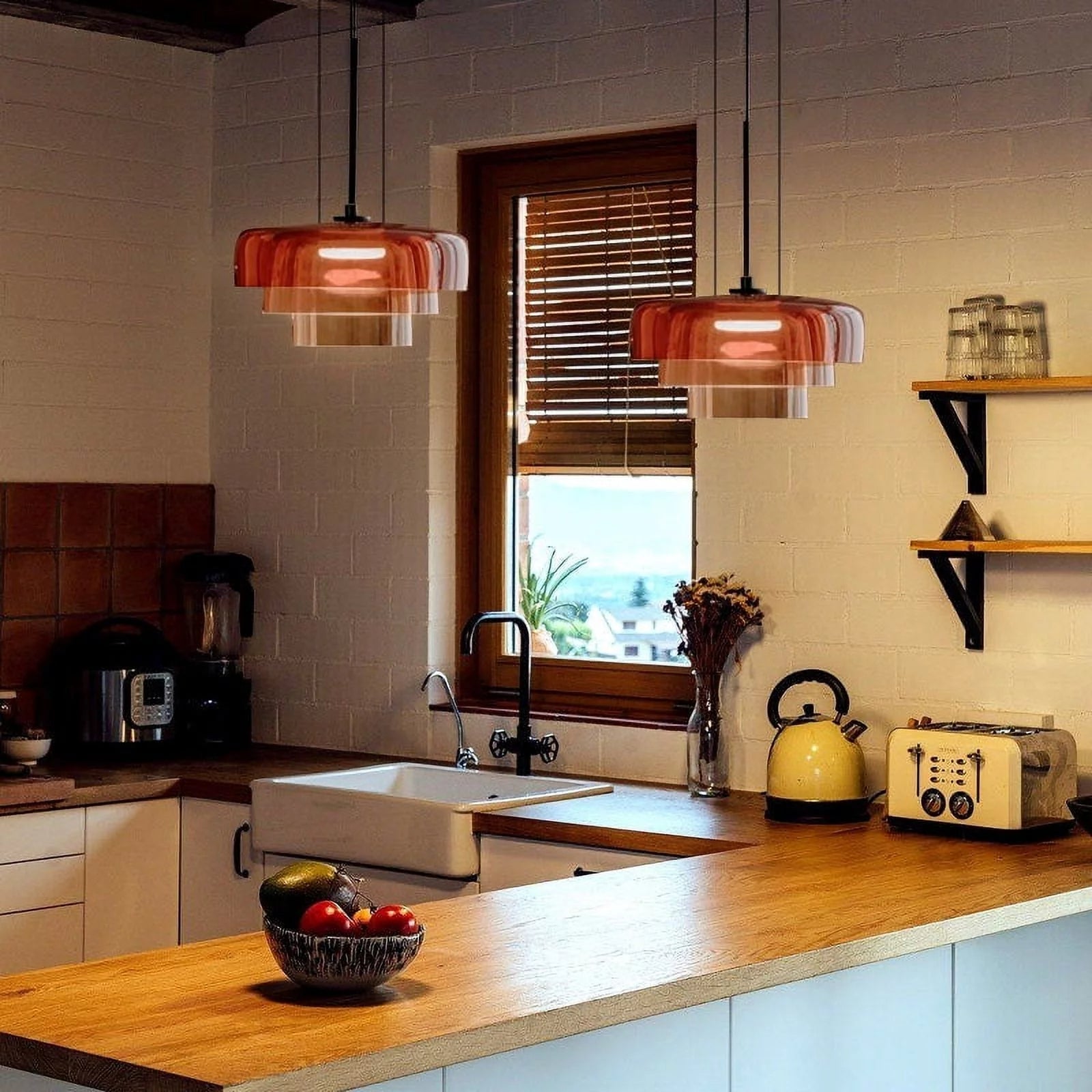 Vitréa | Glass ceiling lamp with historical charm